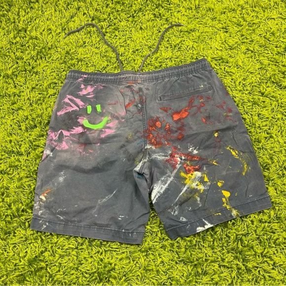 Dis tressed Ink Stained Shorts - Picture 4 of 12